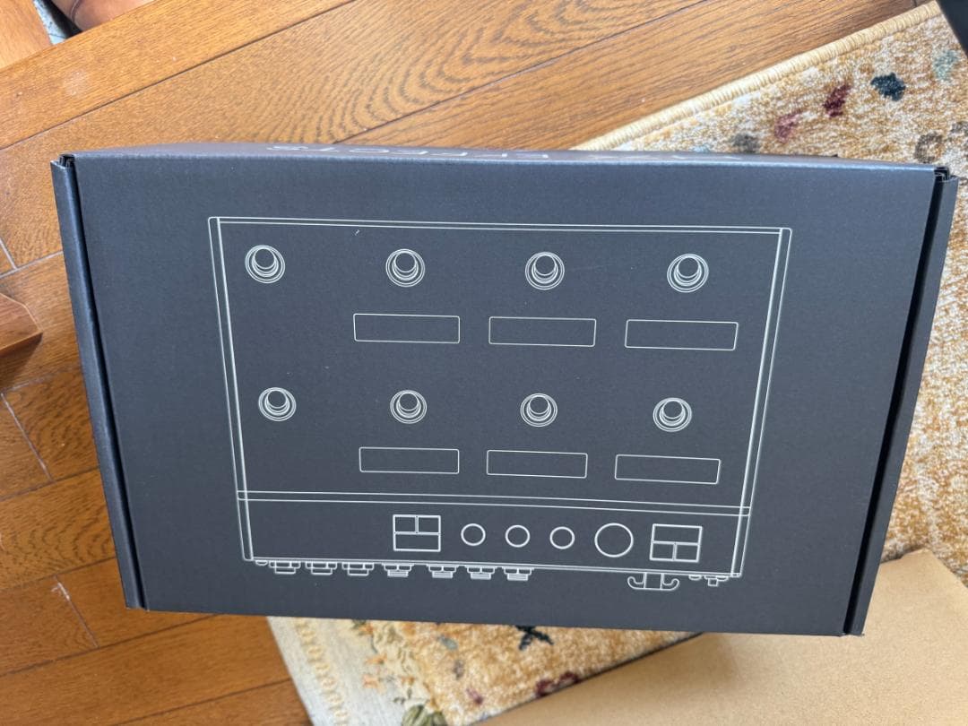 新品マルチエフェクターLINE6