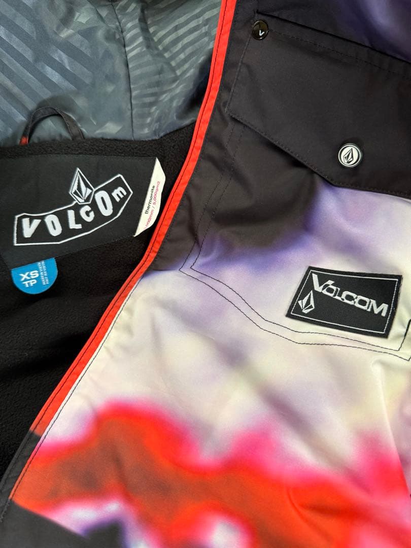 Volcom 子ども用 スノーボードウェア