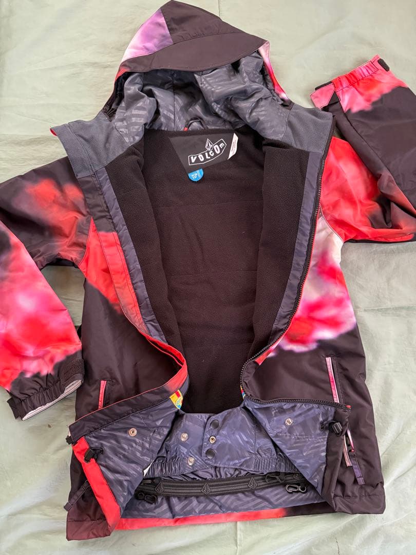 Volcom 子ども用 スノーボードウェア