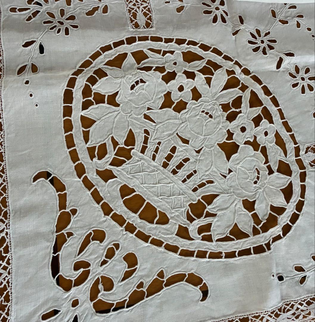 フランスアンティーク*手刺繍*花かご刺繍*テーブルクロス*カバー*ボビンレース