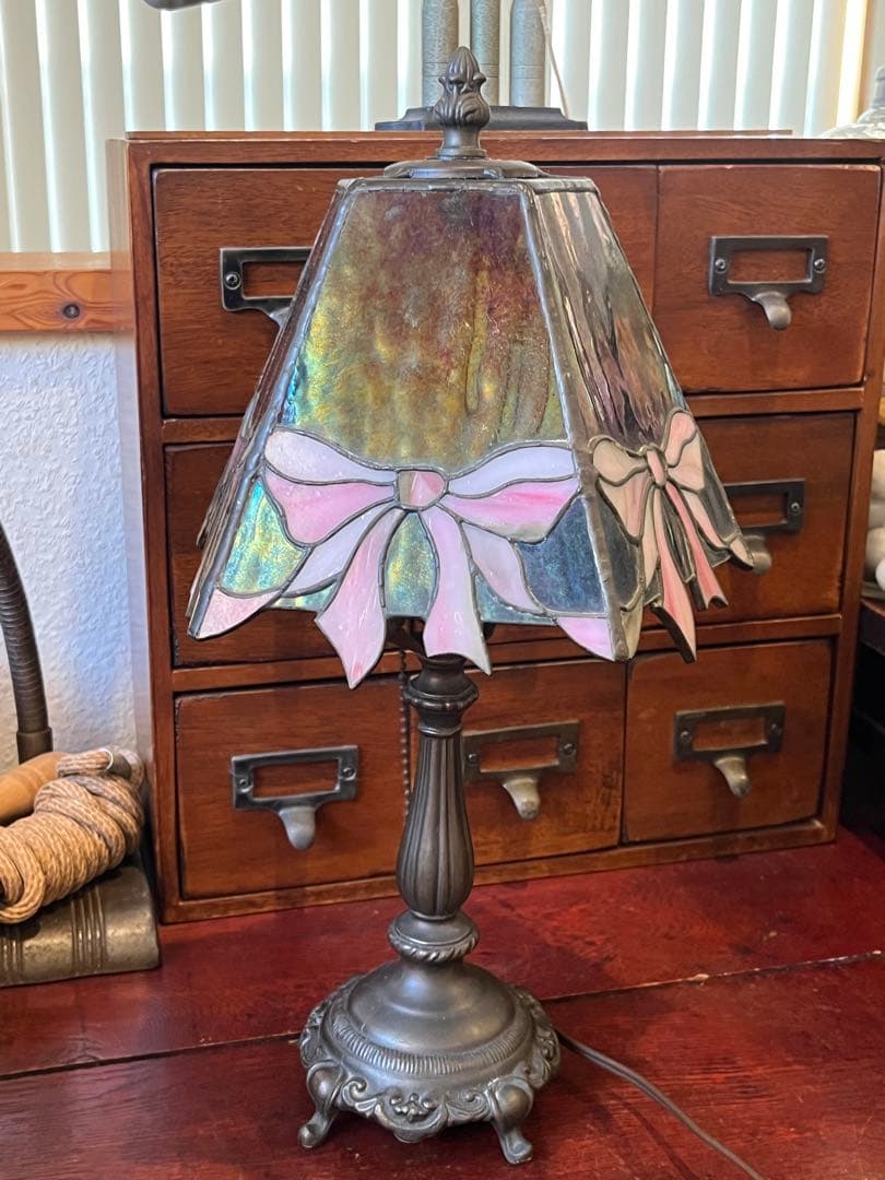 昭和レトロ＜PARAGON＞・ヴィンテージ　ステンドグラス卓上ランプ