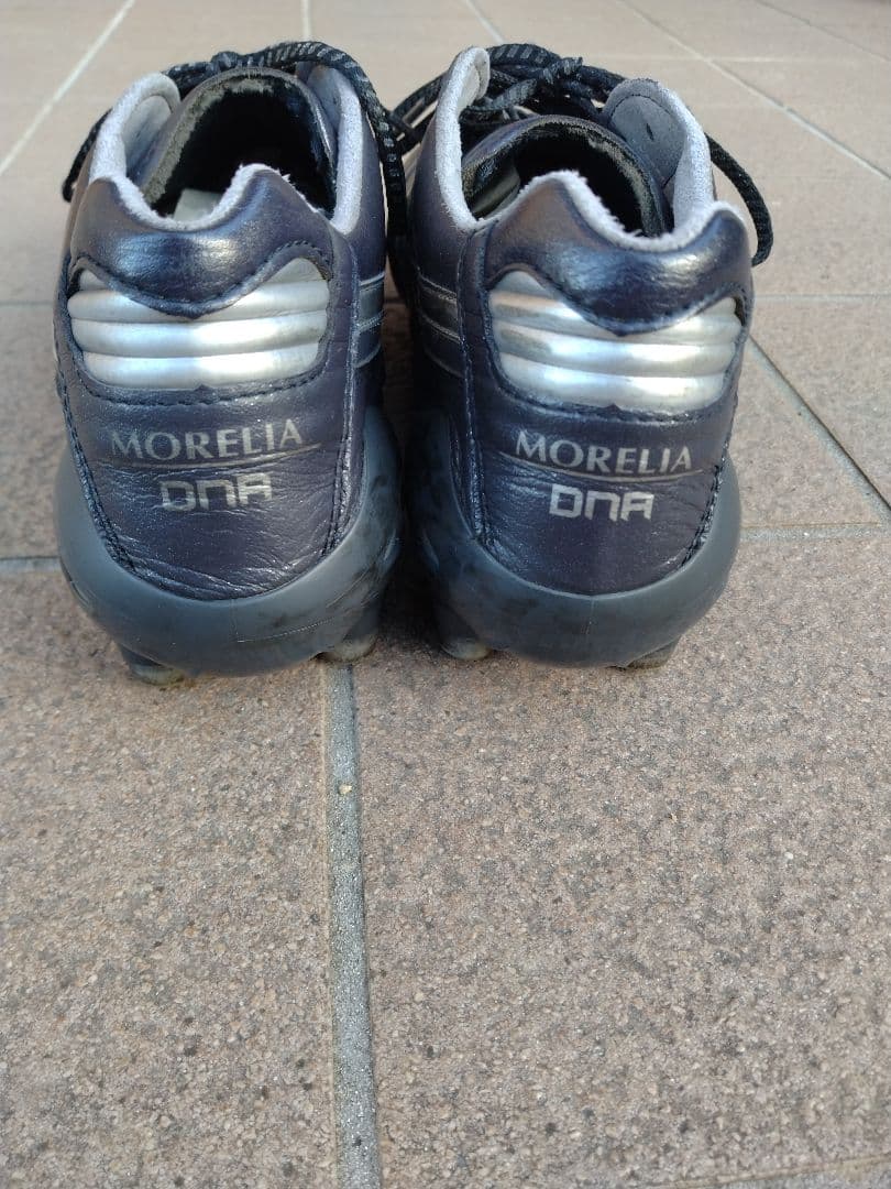 ミズノ モレリア DNA サッカースパイク26.5センチ