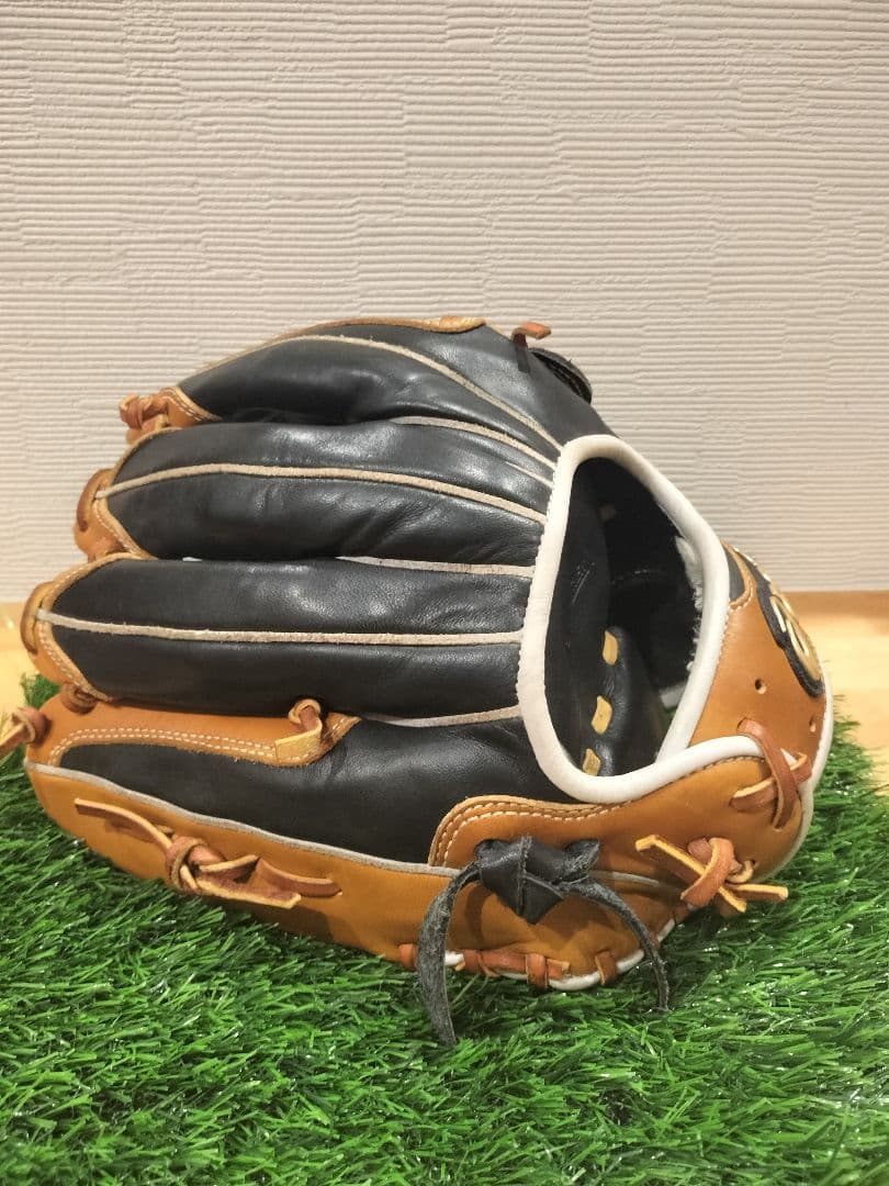 ☆希少 asics ゴールドステージ 井口資仁モデル 内野手用☆