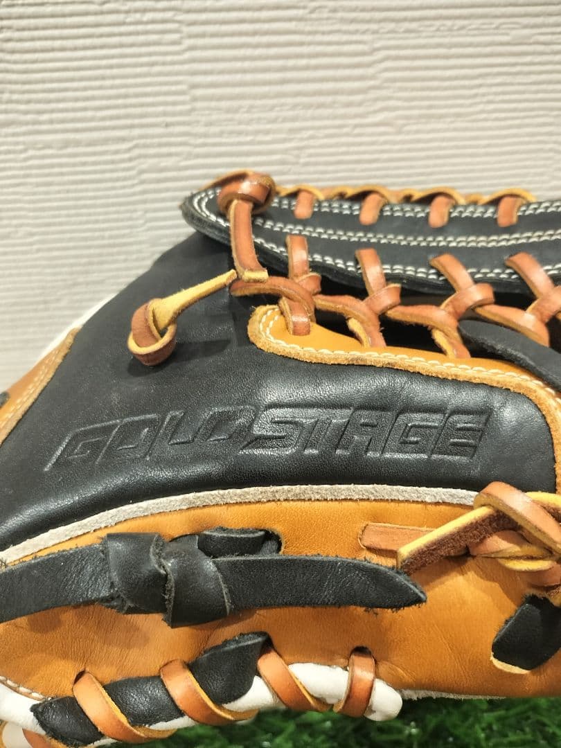 ☆希少 asics ゴールドステージ 井口資仁モデル 内野手用☆