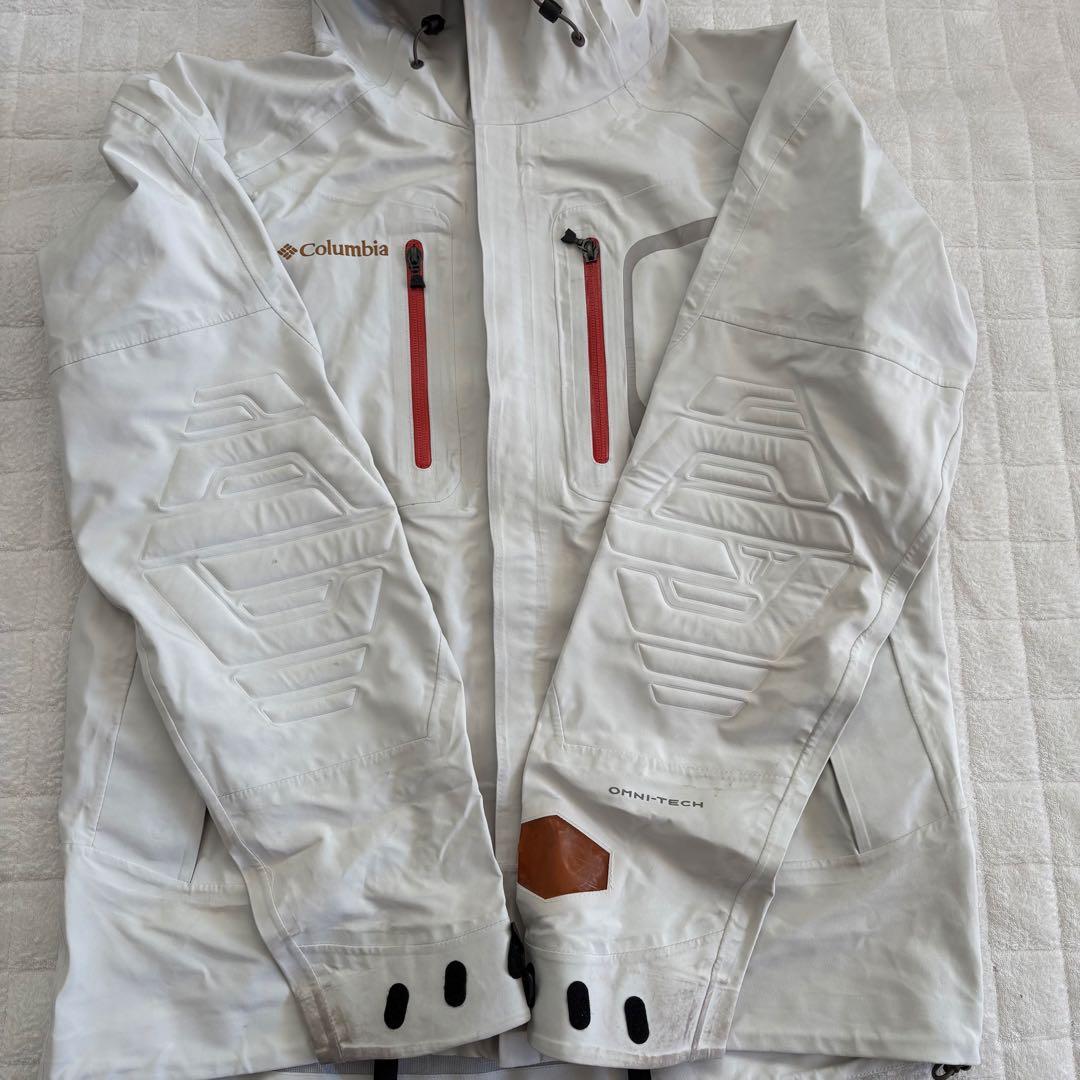 Columbia TITANIUMスノーボードウェア ジャケットMパンツLカモ柄