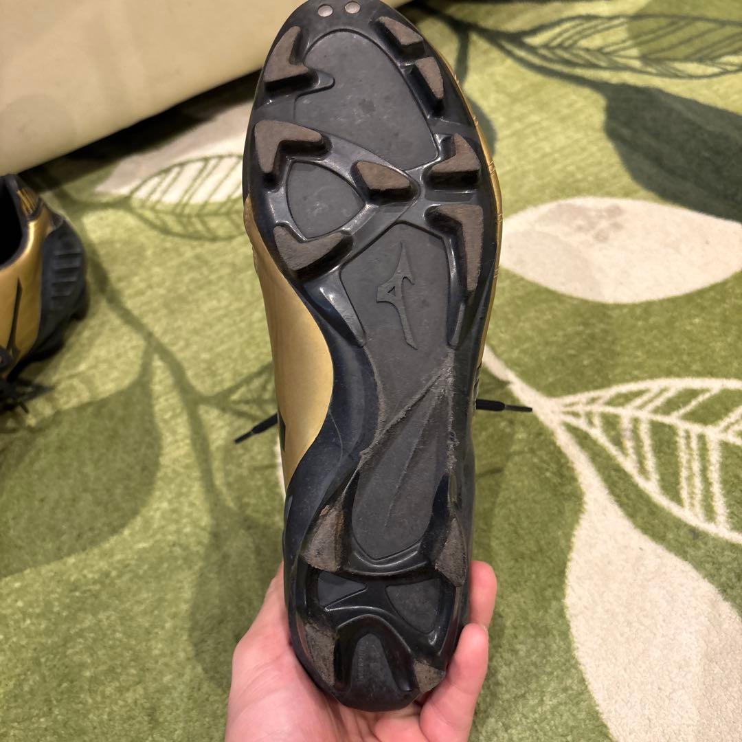 ミズノ　イグニタス　ゴールド　26cm 本田圭佑