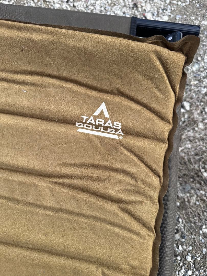 コットとインフレーターマットのセット Logos tarasboulba