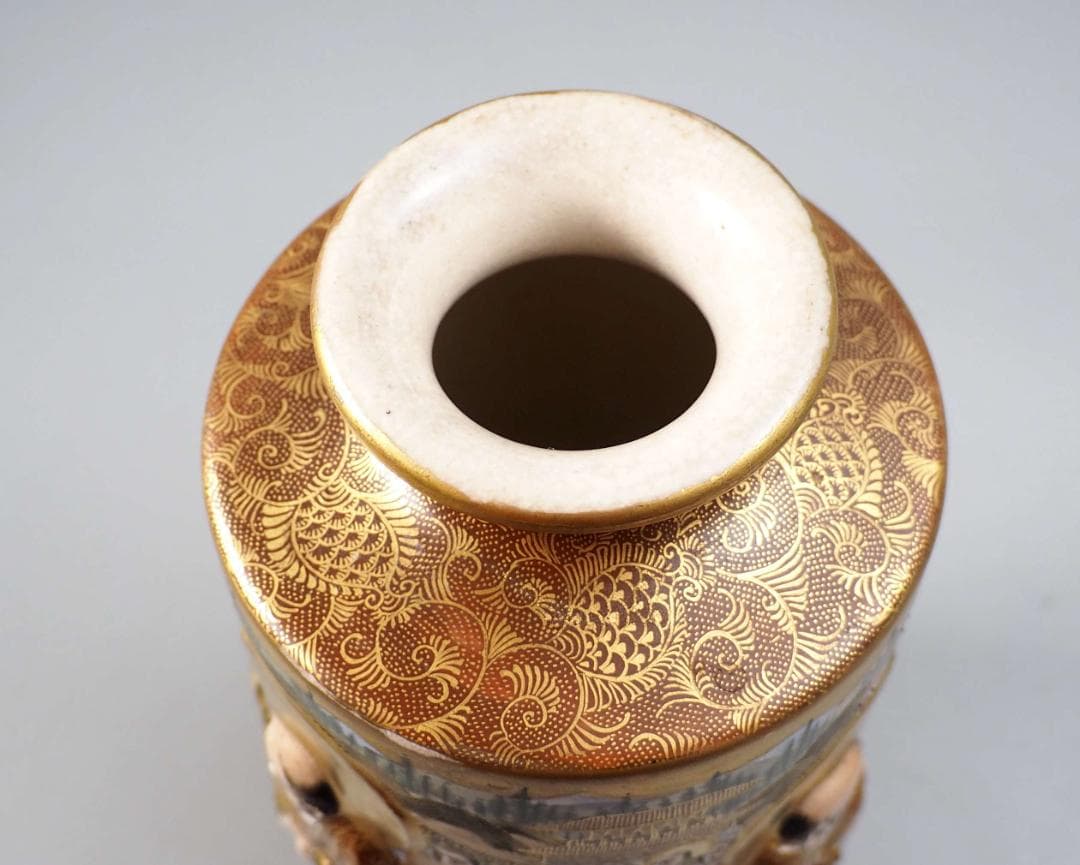 薩摩焼神戸大日本長州山　高浮彫羅漢　龍女　底部に在銘　明治輸出　里帰り