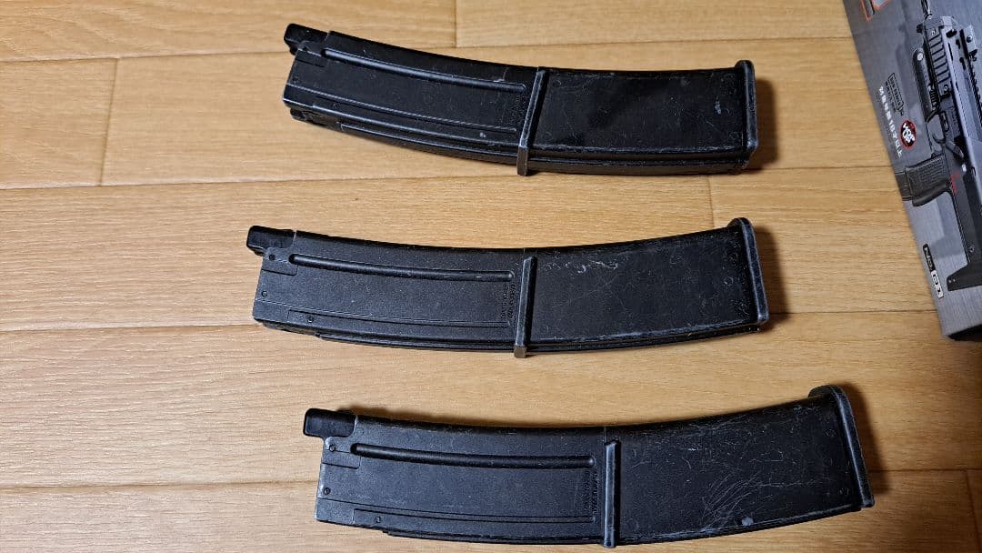 東京マルイMP7A1 ガスガン ブラック マガジン3本付き