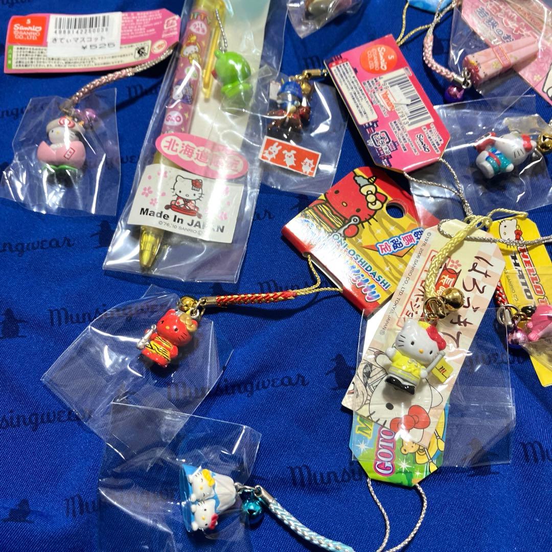 ご当地キティ根付シャーペンなど