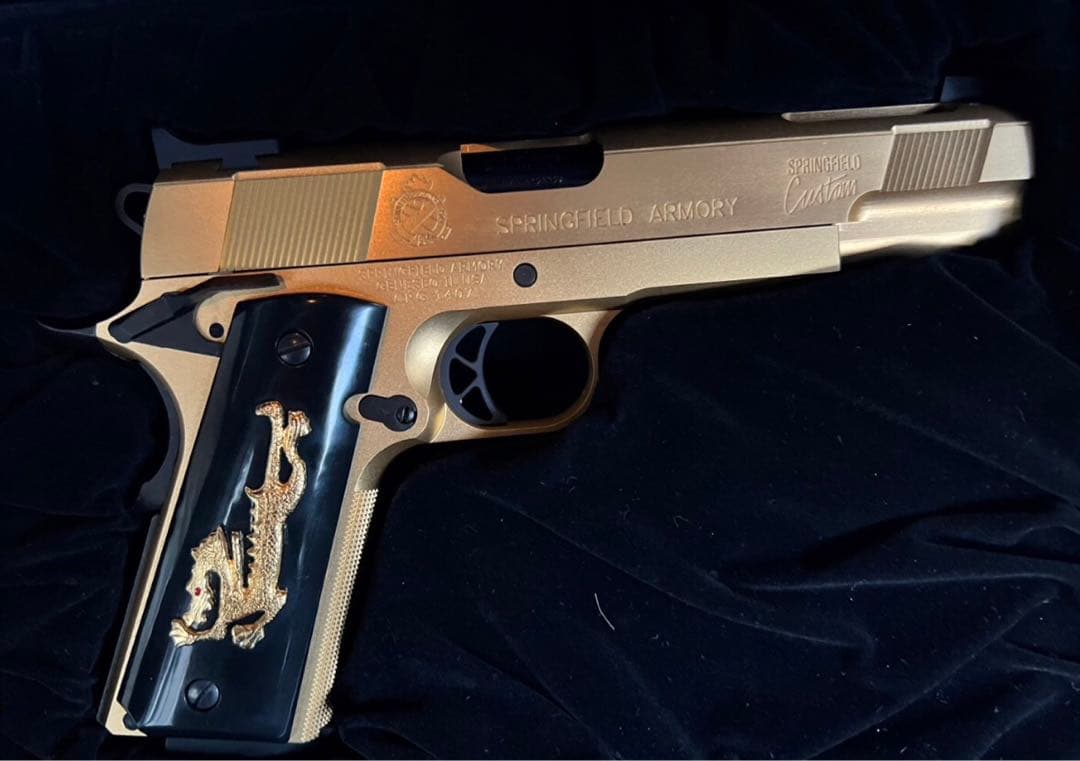 マニア必見新品！希少スペシャルエディション！黄金のガンムービー⭐︎映画フェイスオフ