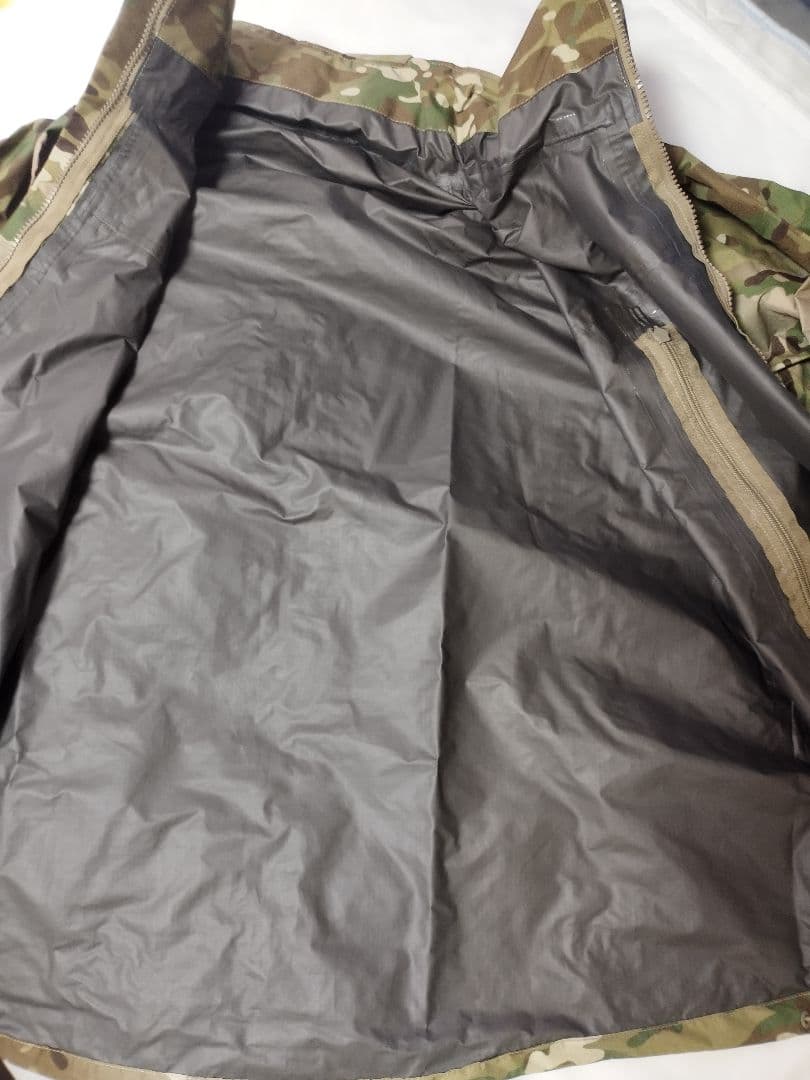 (4972)米軍実物ECWCS.GENⅢ．レイヤー6ゴアテックスOCPジャケット