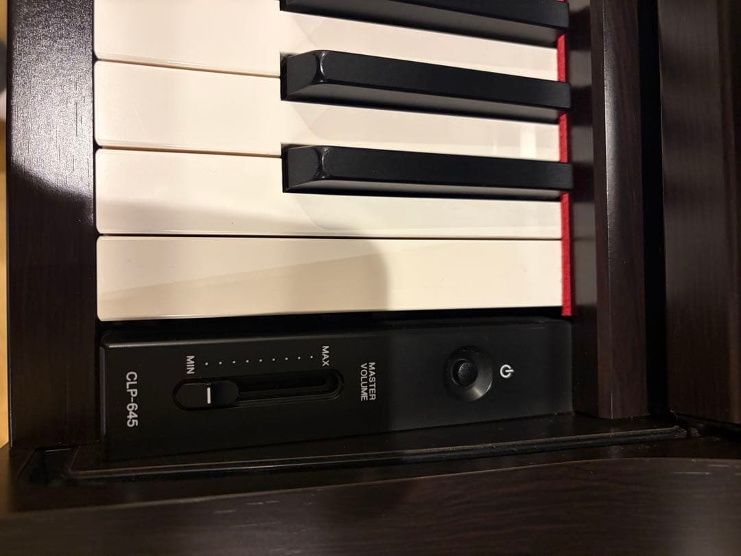 YAMAHA 電子ピアノ　Clavinova CLP645 ダークローズ