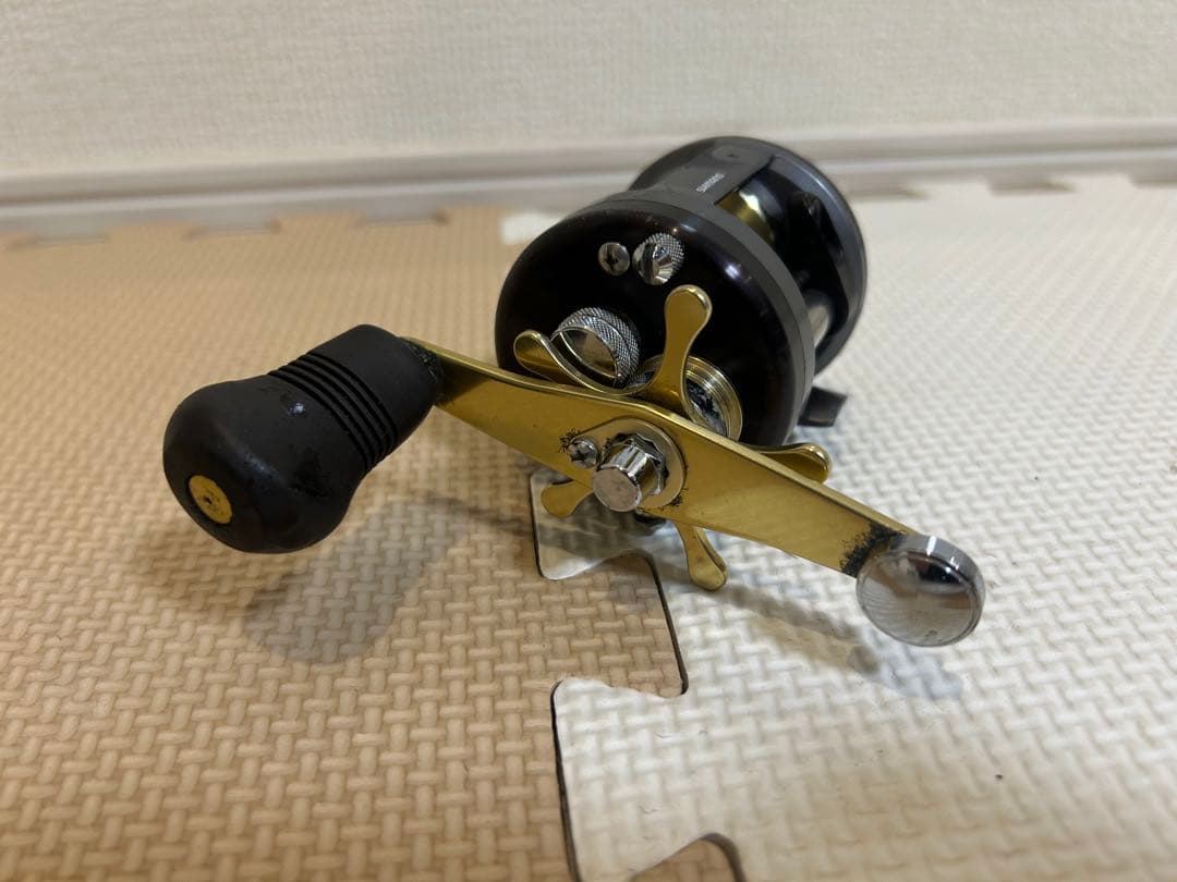 シマノ　AXIS 401F 左巻き