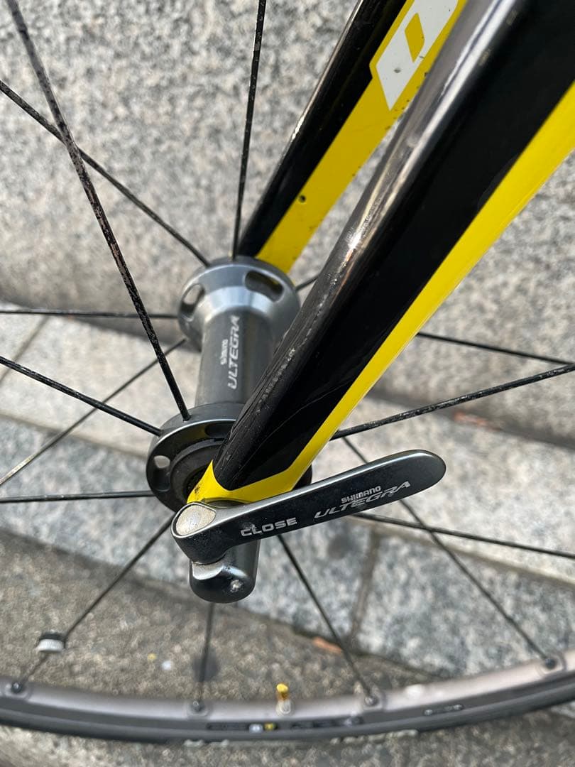 ジャイアント　DEFY ALUXX コンポ105 アルテグラ