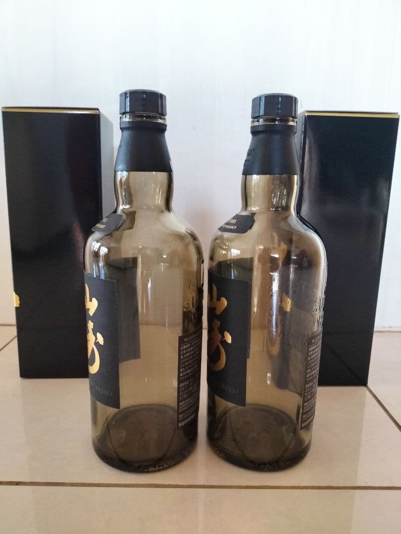 【山崎１８年　空き瓶2本と空箱2個のセット】