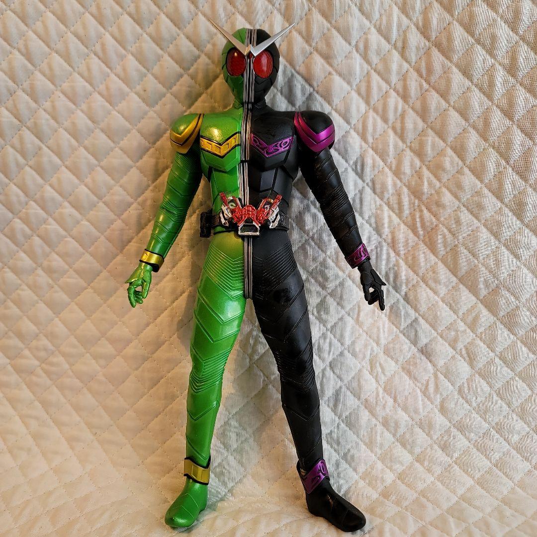 仮面ライダーダブル \"CYCLONEJOKER\" フィギュア　BANDAI