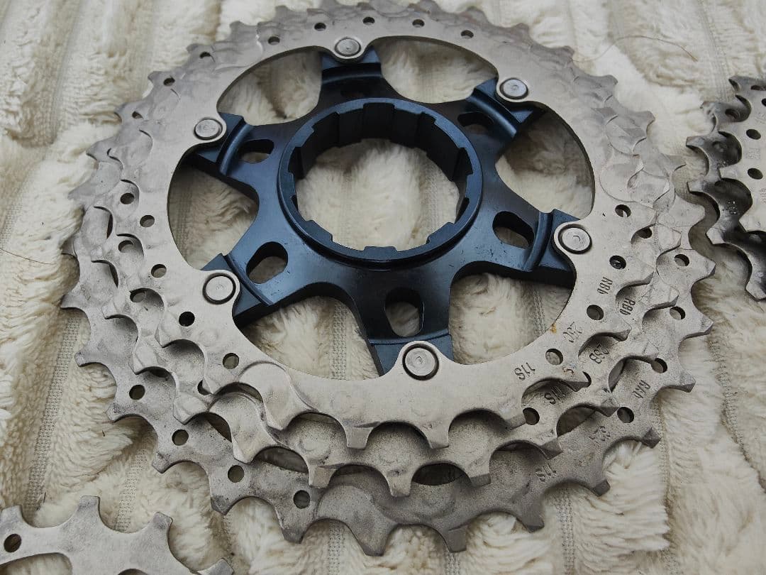 シマノ　スプロケット　ULTAGRA CS-R8000 11-32t　美品☆