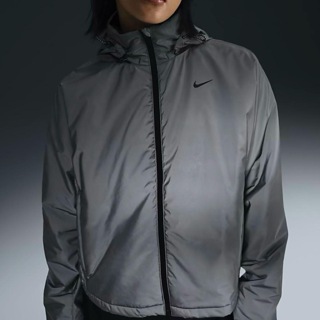 し*う様 【新品未使用】Nike リフレクティブ　ランニングジャケット