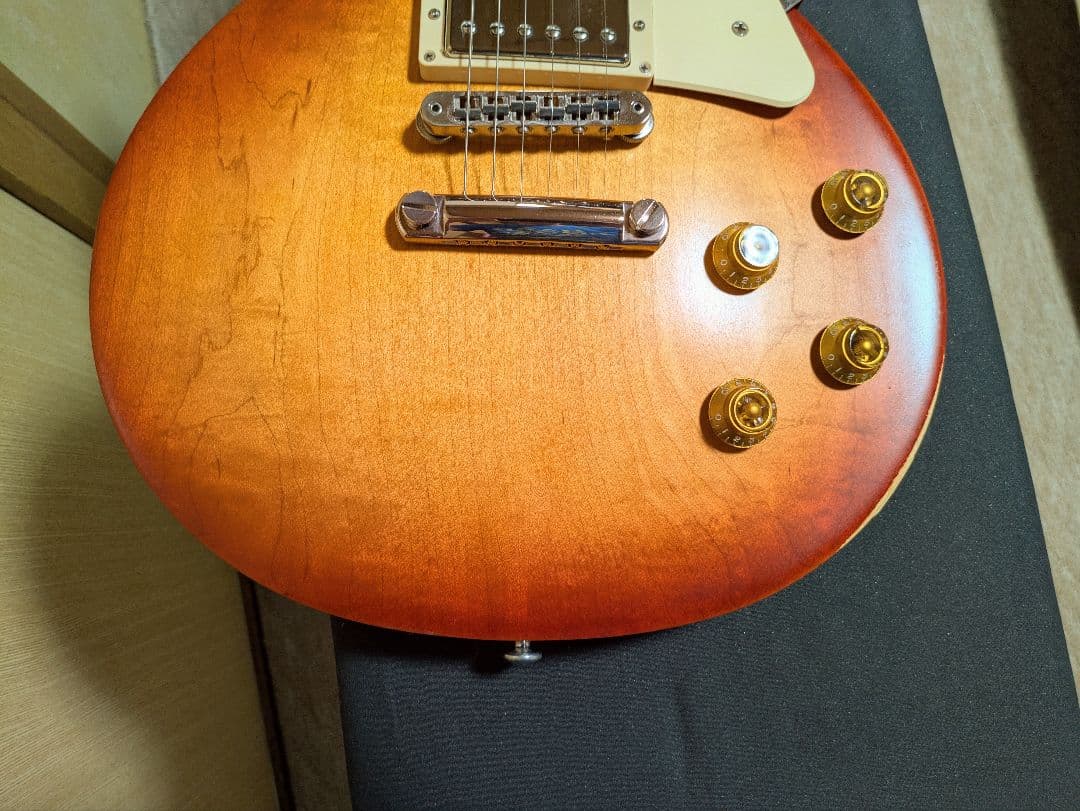 ギター Gibson Les Paul Tribute2019