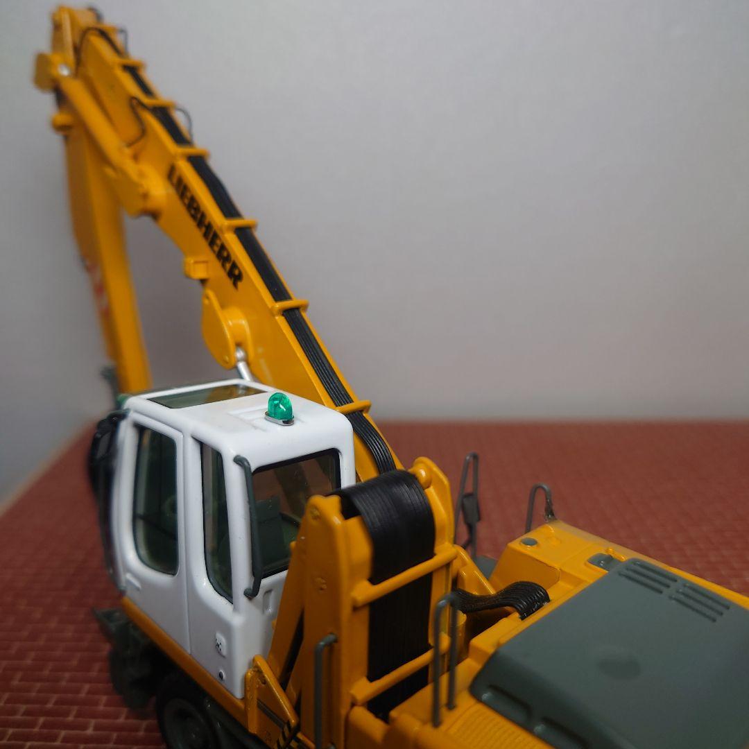 LIEBHERR ホイール式油圧ショベル A904(1/50)リープヘル NZG