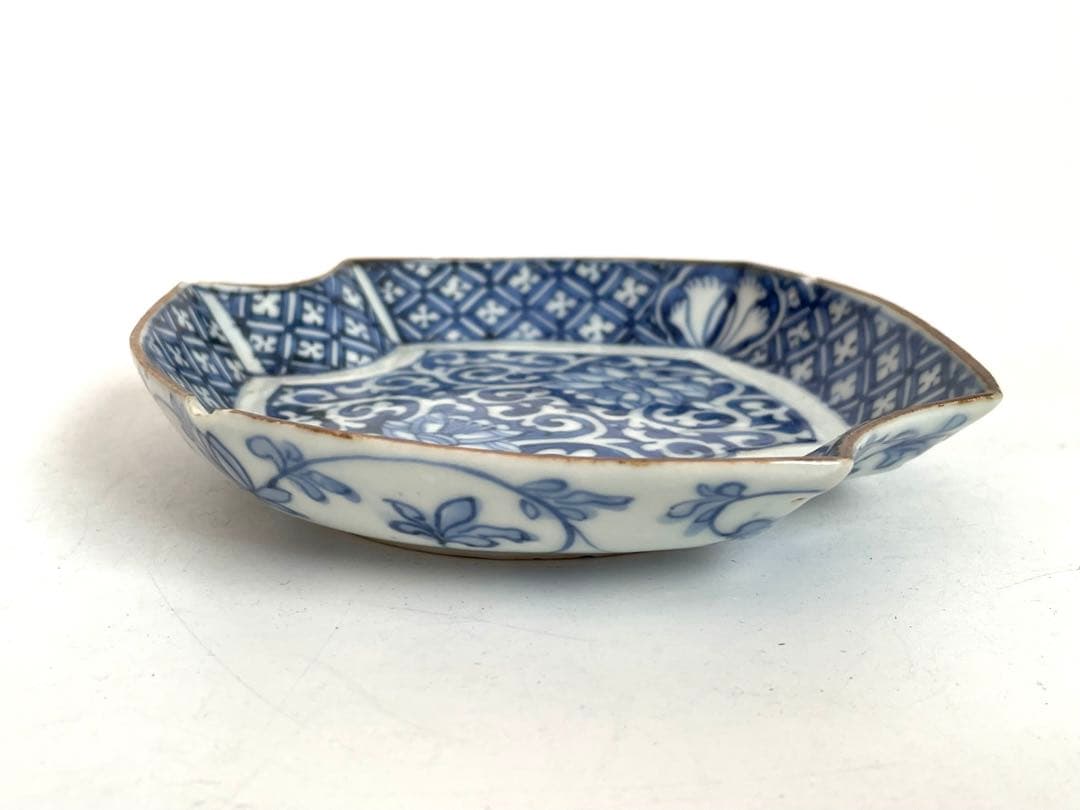 骨董　アンティーク　古伊万里　菱形　染付　逆唐草文様　変形皿　小皿　角福