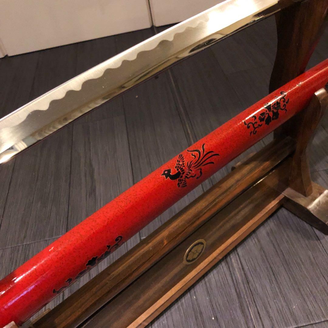 高級模造刀　居合刀　優乱刃紋　朱拵え　合金刀身　紋様入り