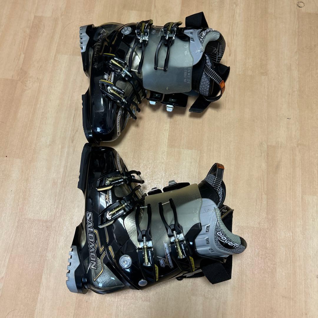 スキー用ブーツ　サロモン