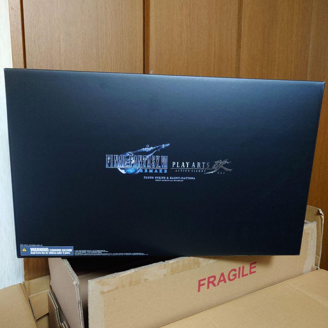 【限定品】FF7 PLAY ARTS改 クラウド・ストライフ＆ハーディ=デイトナ