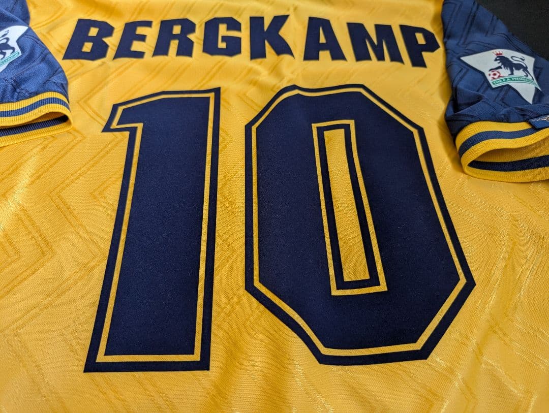 【希少・美品！】アーセナル/デニス・ベルカンプ/A/96-97シーズンモデル