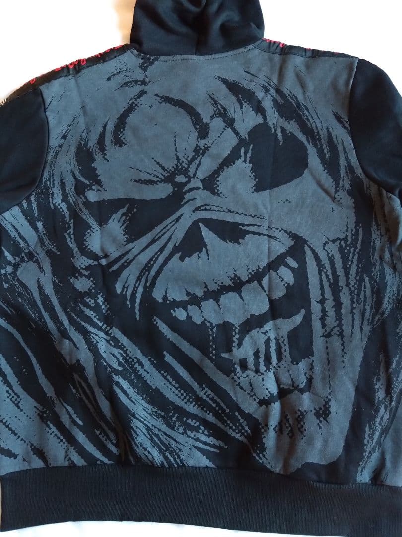 IRON MAIDEN/アイアン・メイデン 魔力の刻印 40周年記念パーカー