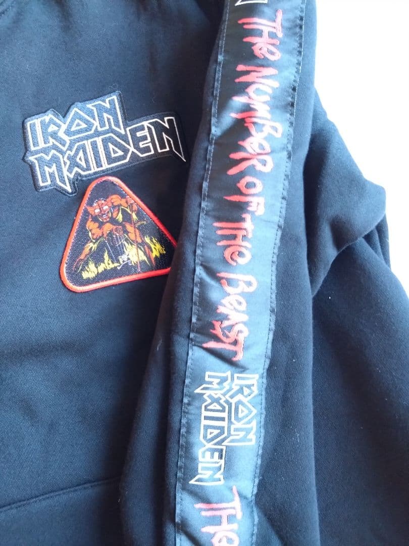 IRON MAIDEN/アイアン・メイデン 魔力の刻印 40周年記念パーカー