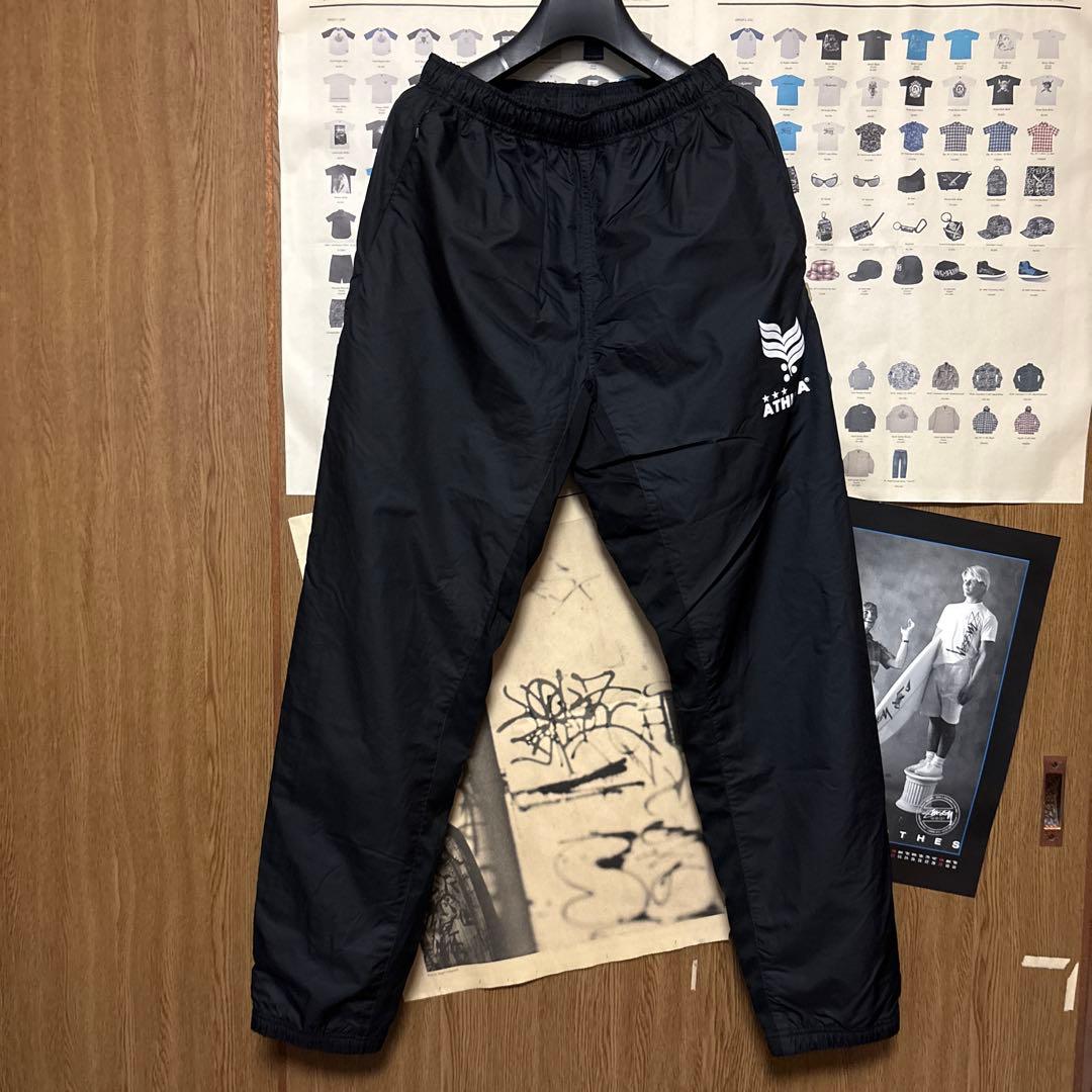 ATHLETA ブラック ウィンドブレーカー トラックパンツ セット