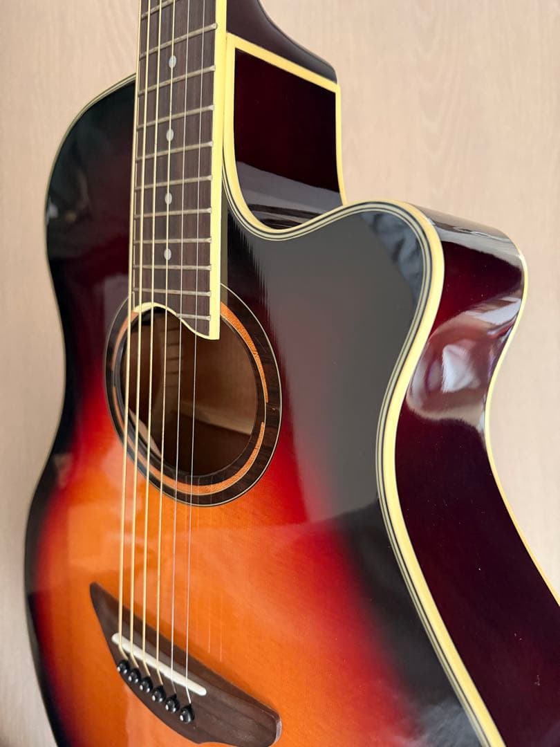 ヤマハAPX700II エレアコ　ケース付