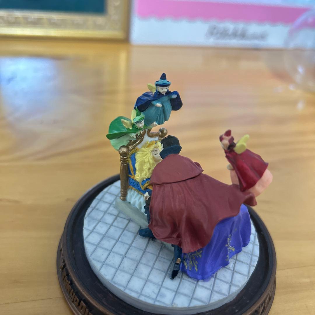 S*i様 ディズニー眠れる森の美女プリンセス　プリンス　妖精　陶器 稀少