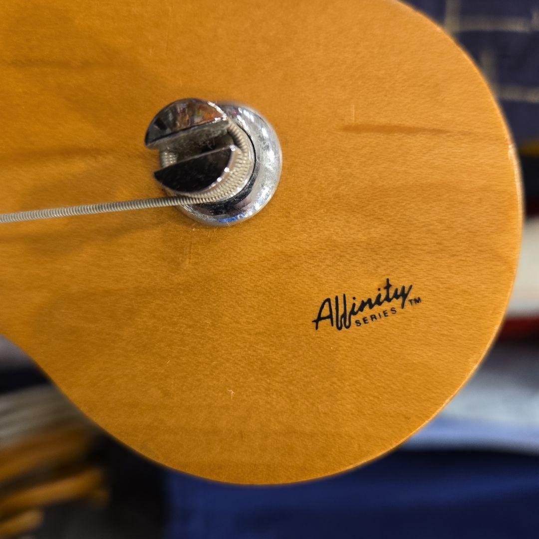 Squier by Fender Affinity ジャズベース スクワイヤ