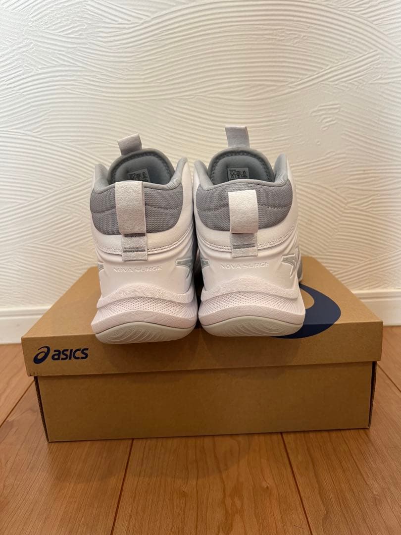 asics NOVA SURGE 3ノヴァサージ3 バッシュ 27.5cm