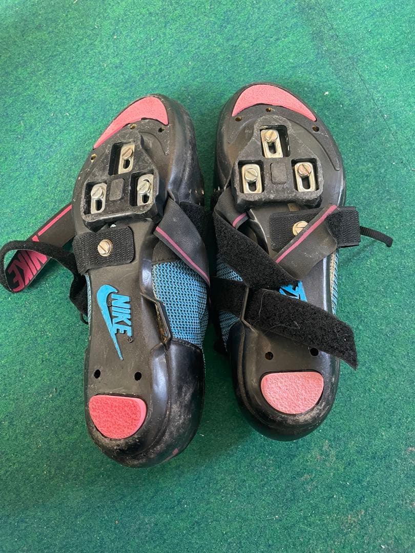 ブリジストン　1000 引取りでお願いします。