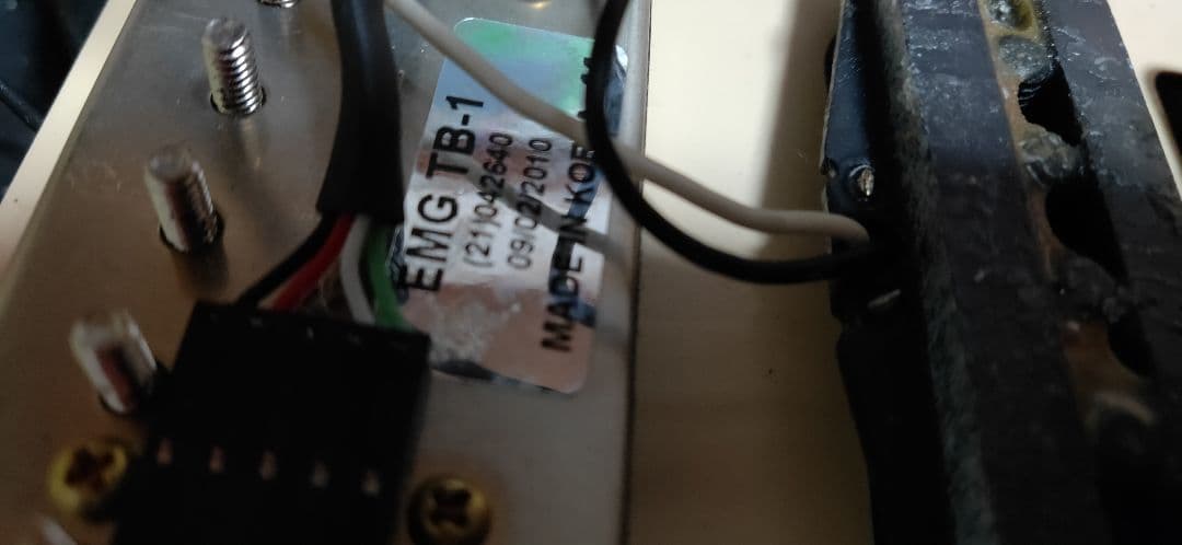 エレキギター　Ibanez RG350QMZ　EMG搭載