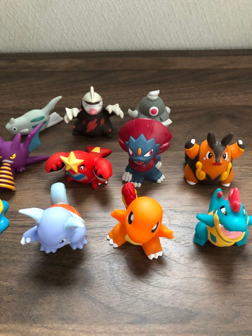 【まとめ売り】ポケモンキッズ(指人形)＋フィギュア＋玩具＋シール