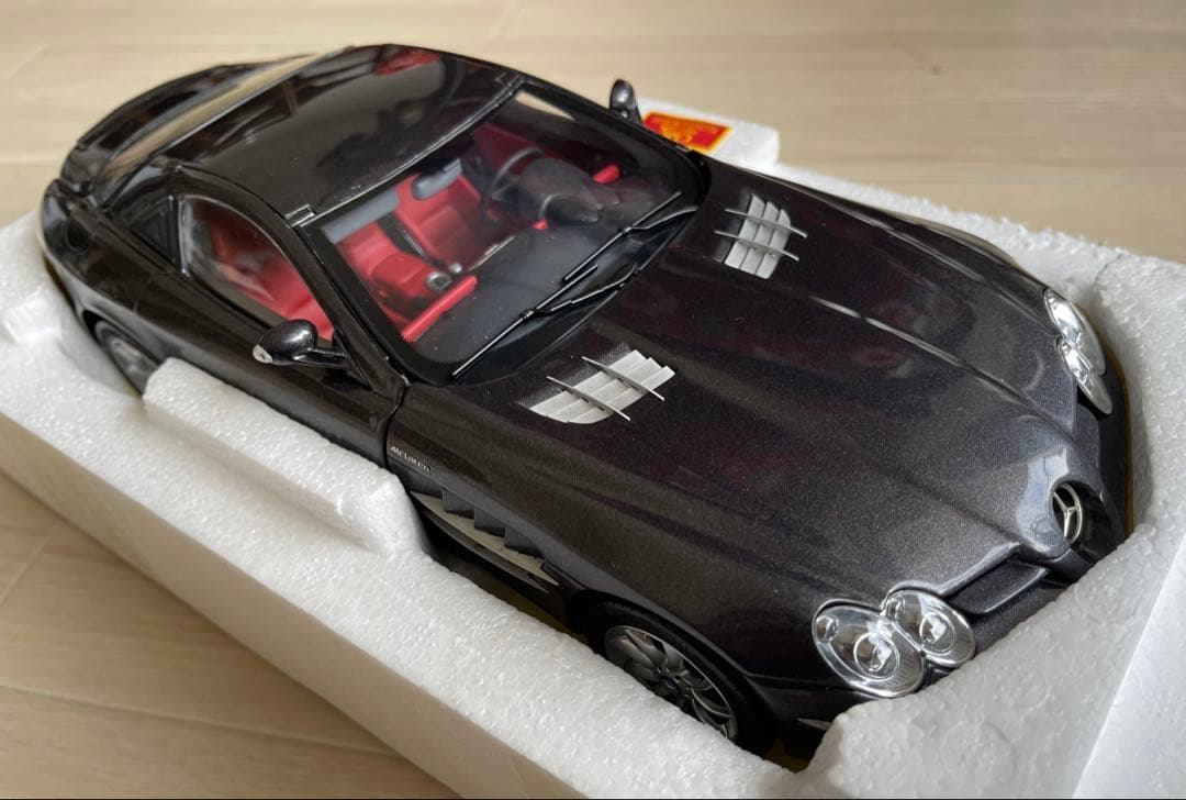 絶版新品超希少　CMC/ 1/18 メルセデスベンツ SLR ブラックメタリック