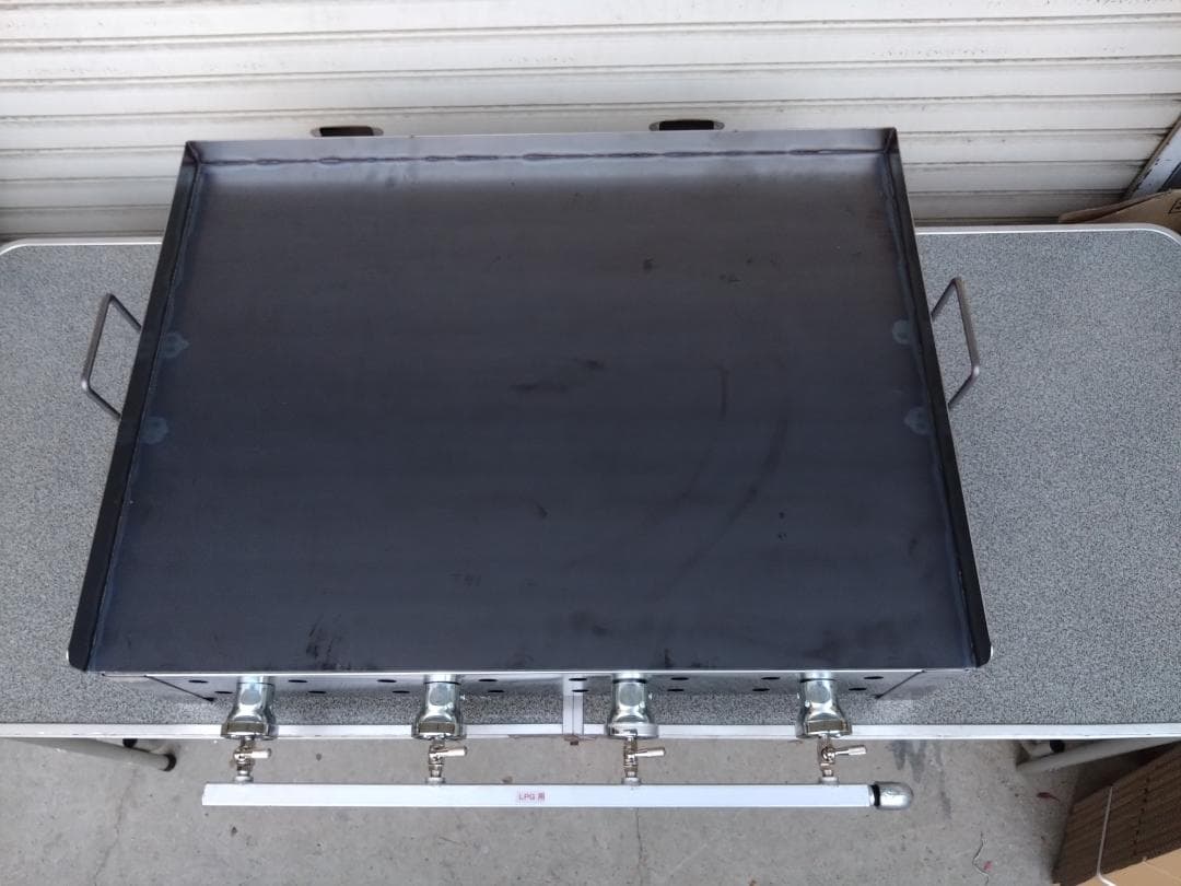 カス受け付　極厚６mm　プロパンガスグリラー　鉄板焼きグリドル　便利なフチ持手付