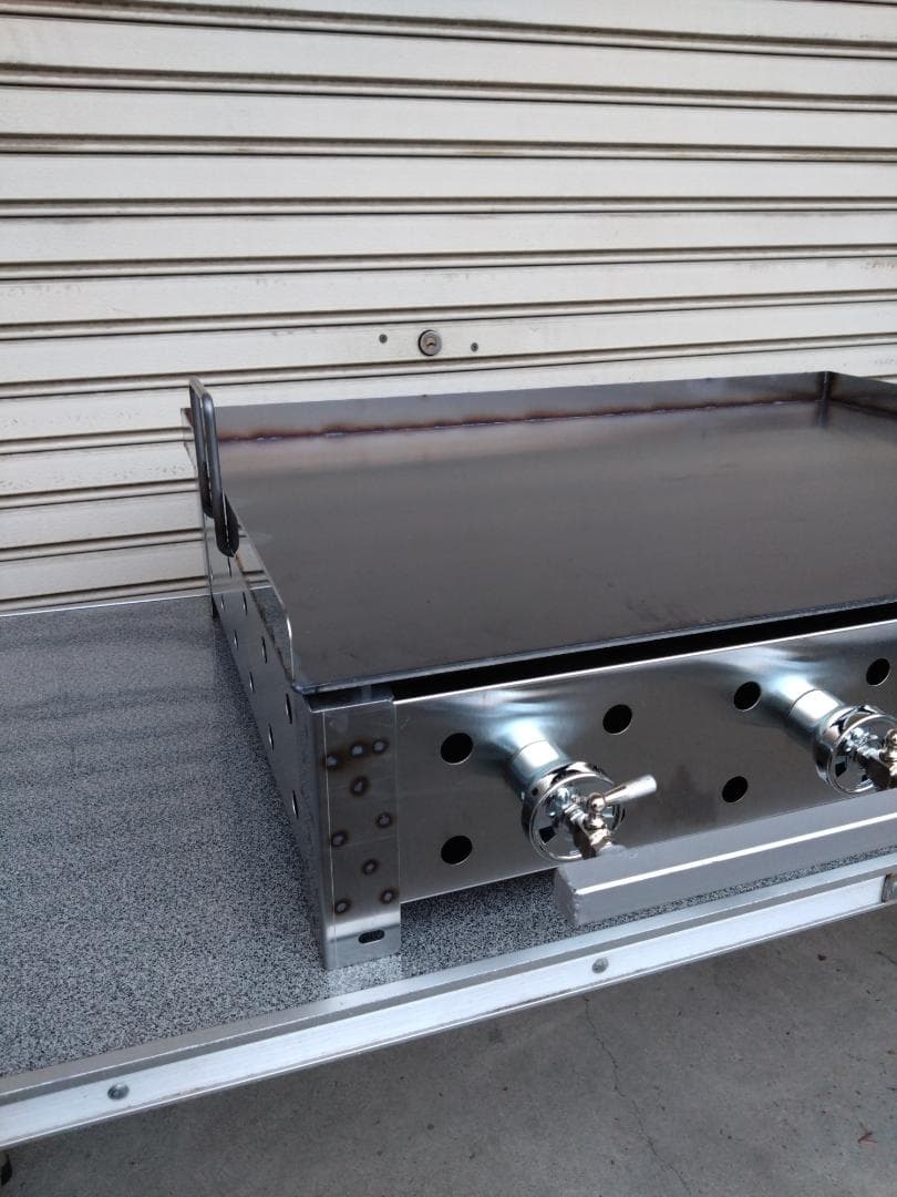 カス受け付　極厚６mm　プロパンガスグリラー　鉄板焼きグリドル　便利なフチ持手付