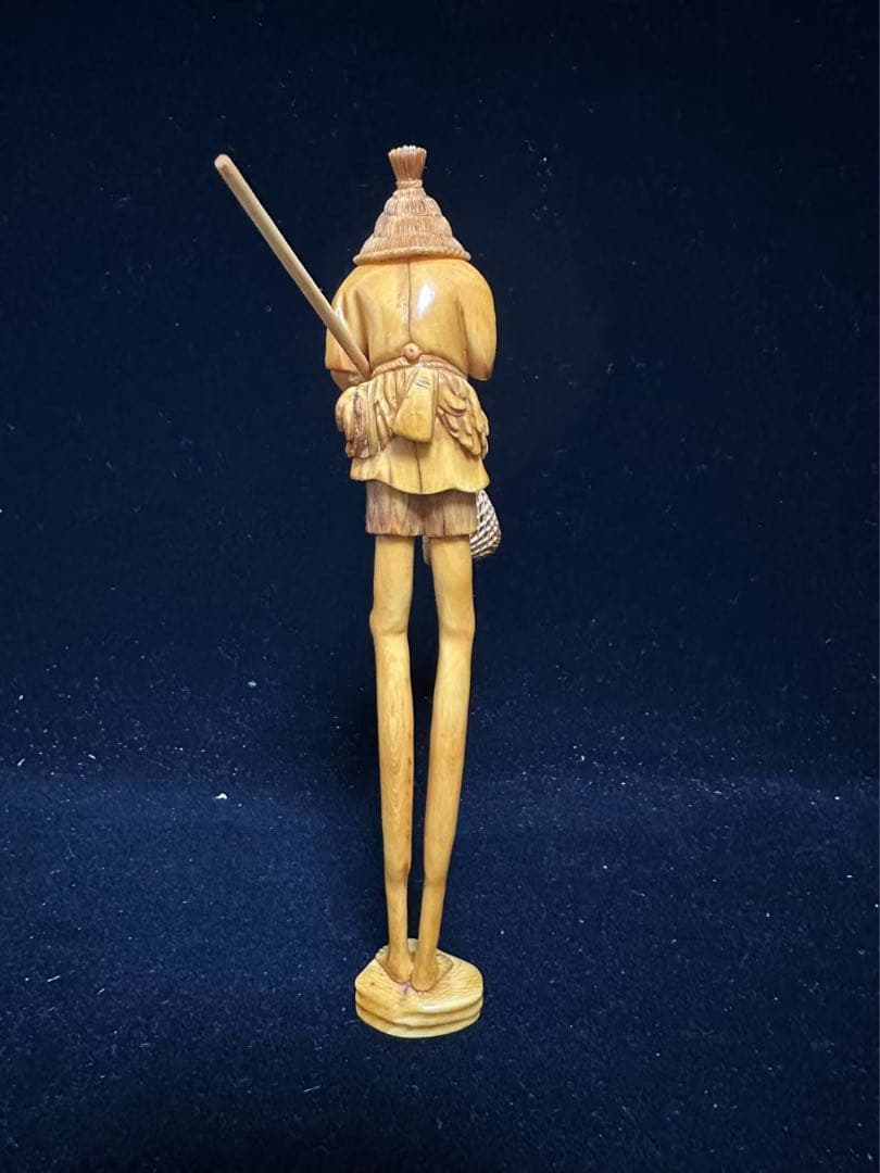 根付　置物　アンティーク　天然素材　仏像　彫刻 古美術品　細密細工　骨董