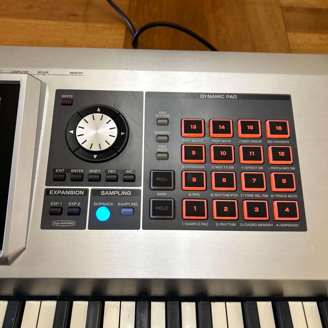 Roland Fantom G8 | 88鍵　高機能シンセサイザー　動作確認済