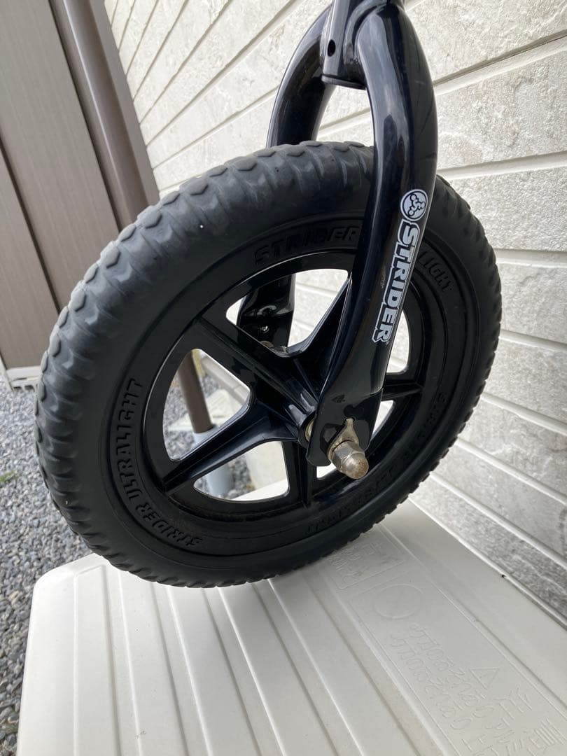 美品 STRIDER バランスバイク 12インチ 青