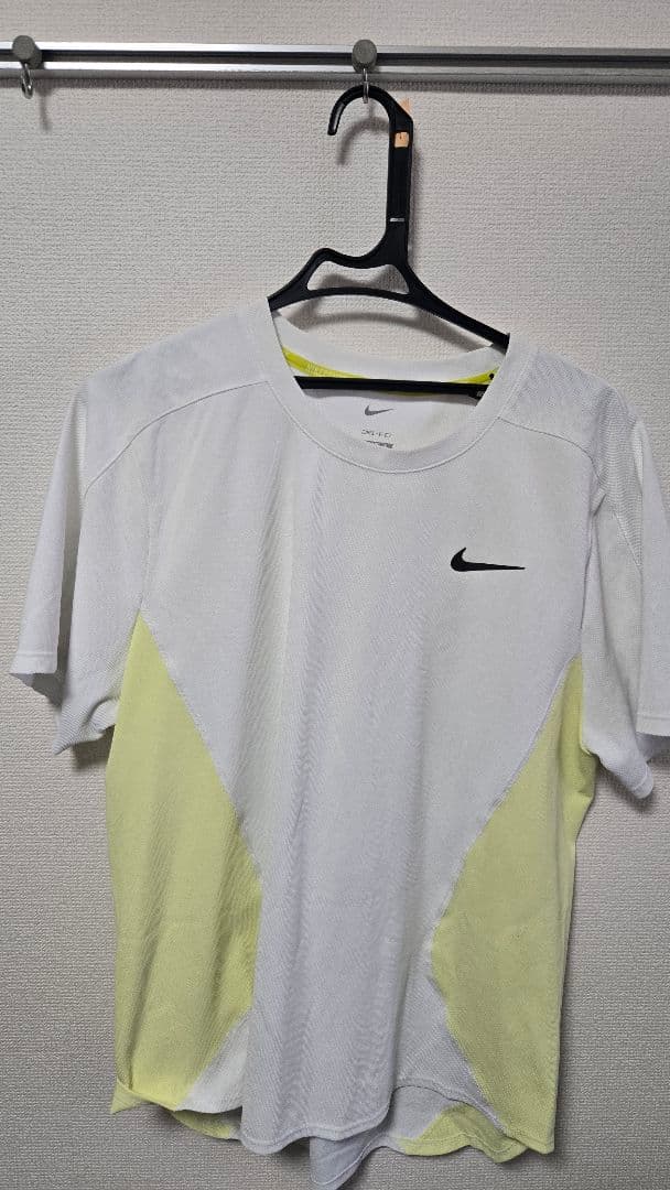 NIKE　テニスウェア　シナーモデル