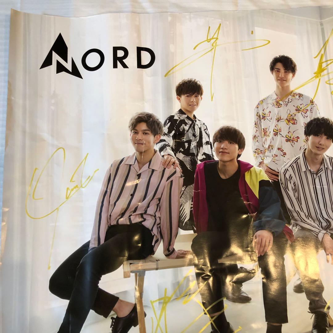 〈訳あり品〉　NORD サイン入りグループポスター