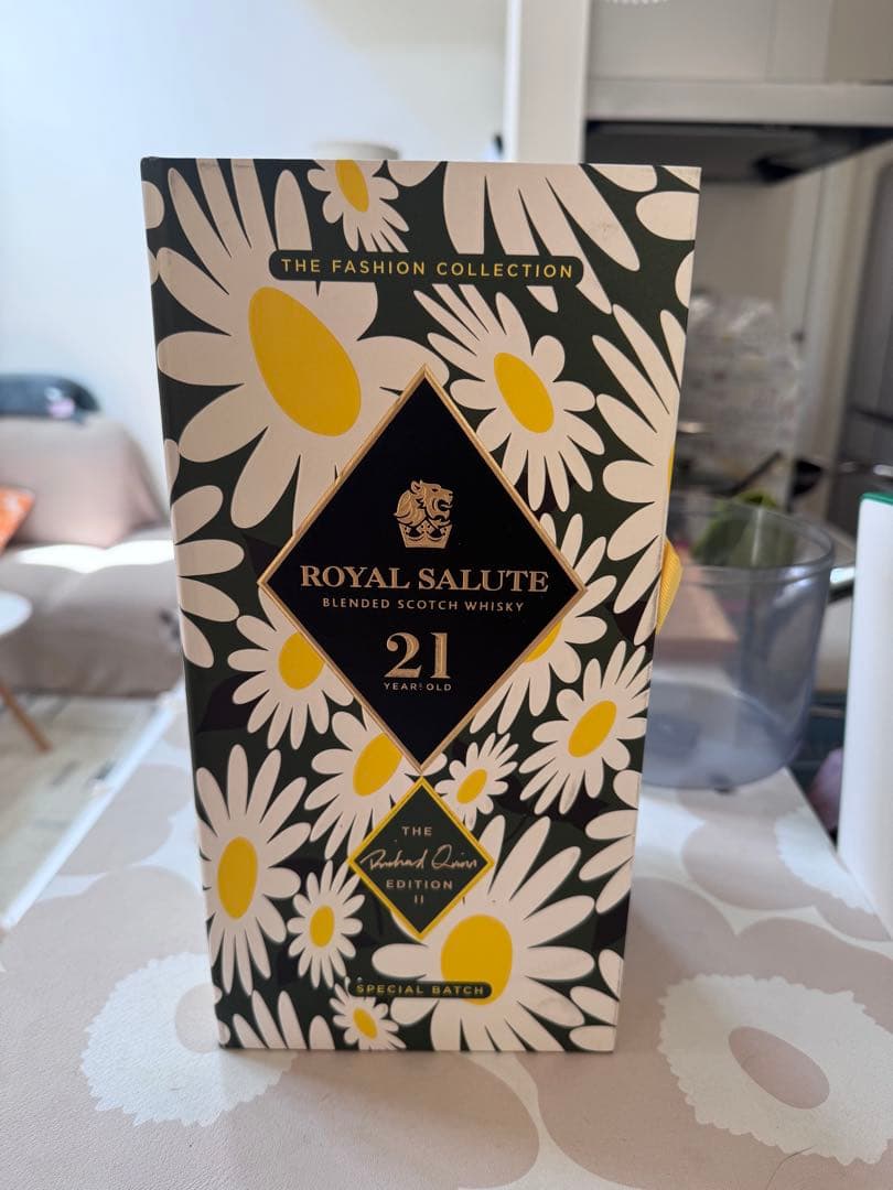  SALUTE 21年 ファッションコレクション