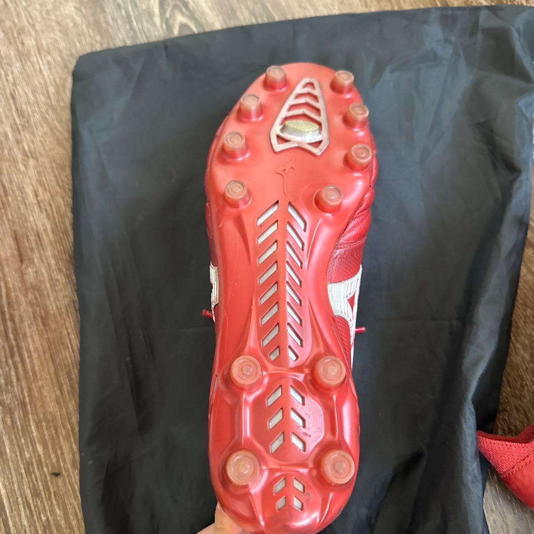 モレリアネオ 3βパッションレッド　海外限定　袋付き　25.5